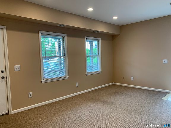 4th image of 8 Taylor Avenue APT 2