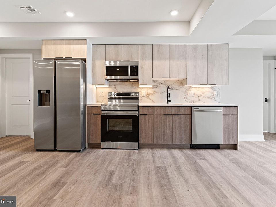 1st image of 520 N 37th St #3-1