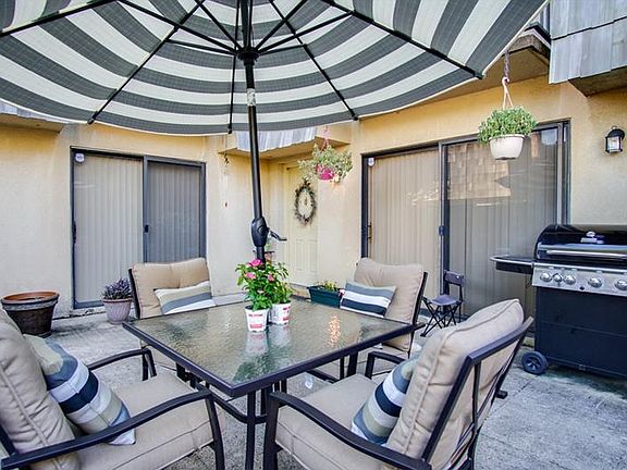 3rd image of 5270 Coral Ct #609