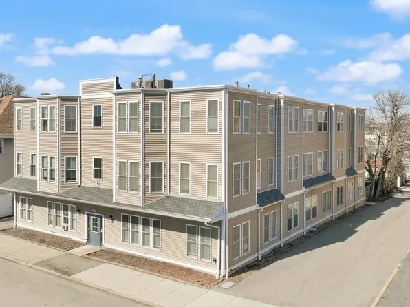 145 Lewis St, Lynn, MA 01902