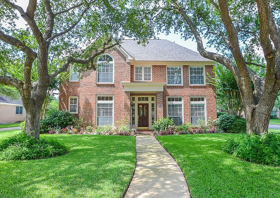 1st image of 4702 Lakeside Meadow Ct