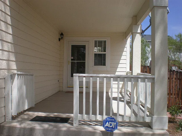 5 bed, 3200 sqft, $2,995 — Photo 2