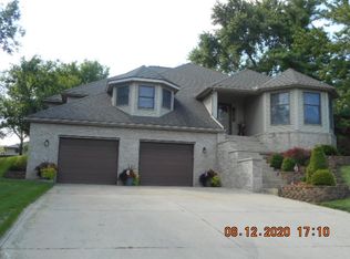 1509 N Thorn Tree Rd, Muncie, IN 47304