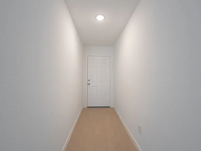 2207 Allison Crk — Photo 3