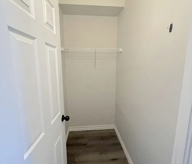 928 Howard Ave #2 — Photo 4