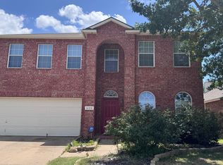6100 Moor Hen Dr, Denton, TX 76208