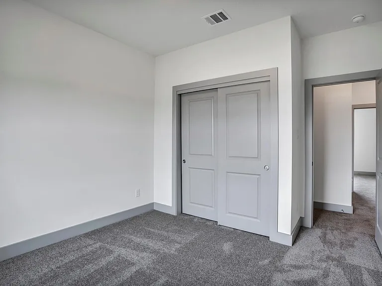 2121 Local Rebel Loop — Photo 17