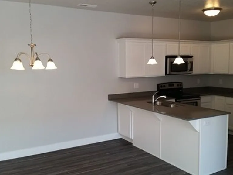 2212 W Main St #A203 — Photo 6