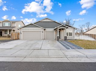 2389 NW Valley View Dr, Hermiston, OR 97838