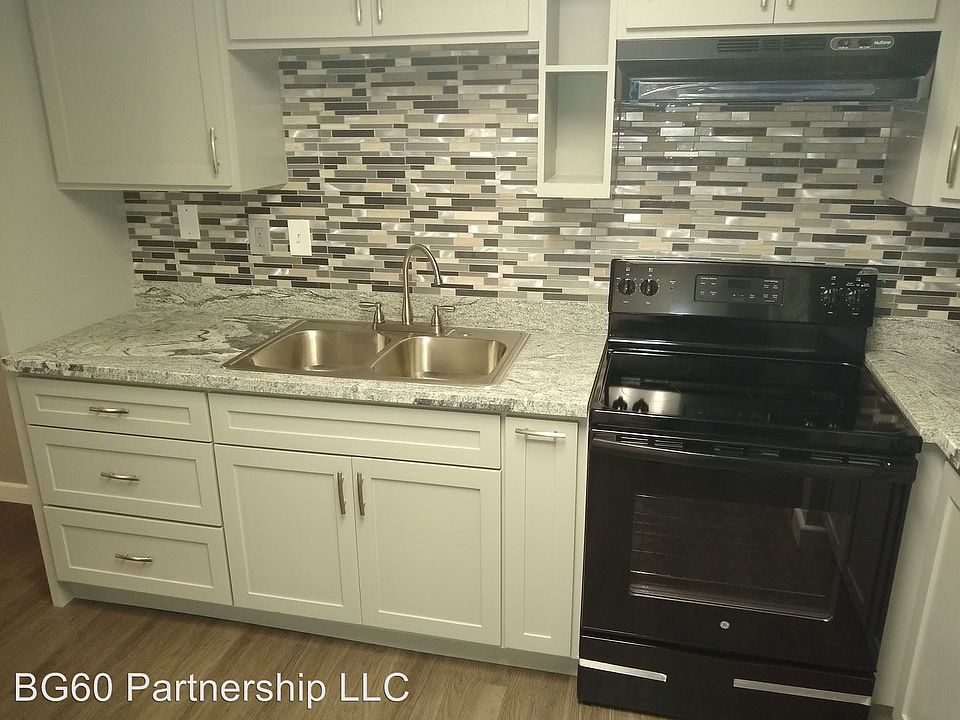 2nd image of 421 E 16th St APT 414