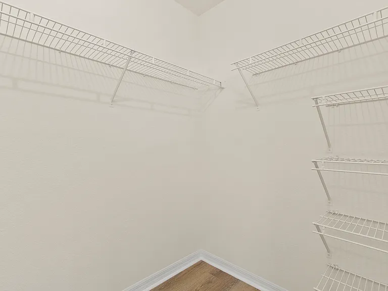 7330 Westpointe Blvd #421 — Photo 19