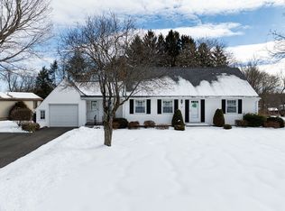 184 Mountainview Rd, East Longmeadow, MA 01028