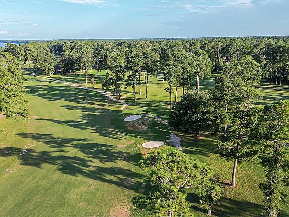 3rd image of 128 Cooper Cir