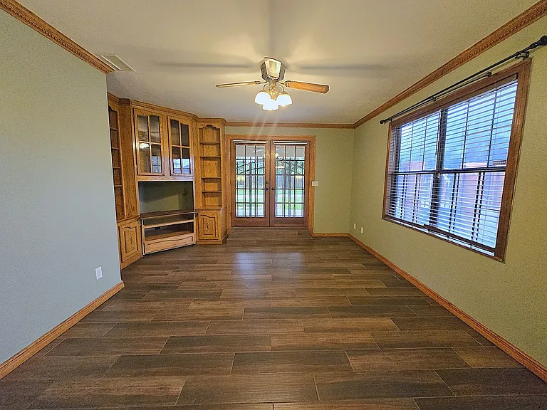 126 La Silla Dr — Photo 10