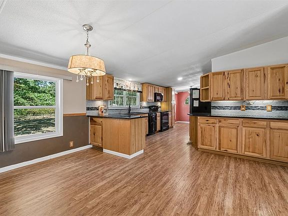 5th image of 13393 Forest Fox Rd