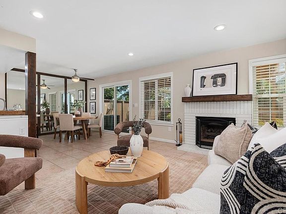 5th image of 2983 Brandon Cir