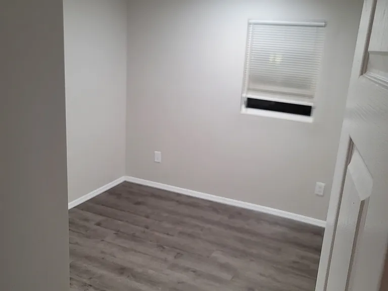 1330 American Legion Blvd — Photo 7