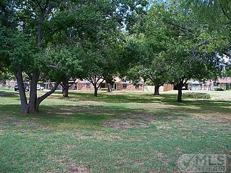 2nd image of 2060 Trailwood Dr W