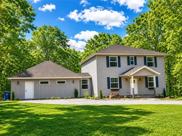109 11th Ave SE, Gravette, AR 72736