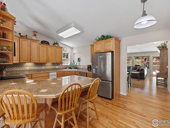 5th image of 1635 Brook Ct