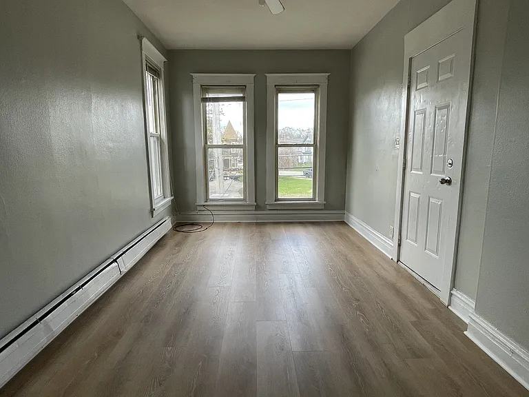 292 Villa St #4 — Photo 6