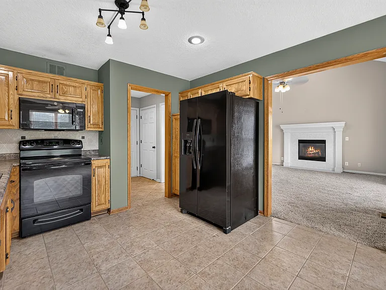 14802 Robinson St — Photo 14