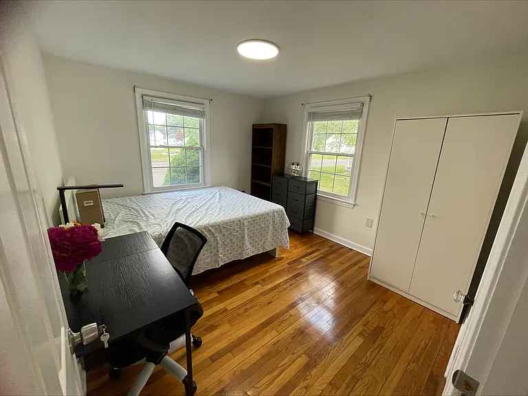 349 Quinnipiac Ave — Photo 14