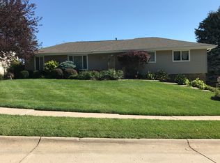 13330 Woolworth Ave, Omaha, NE 68144