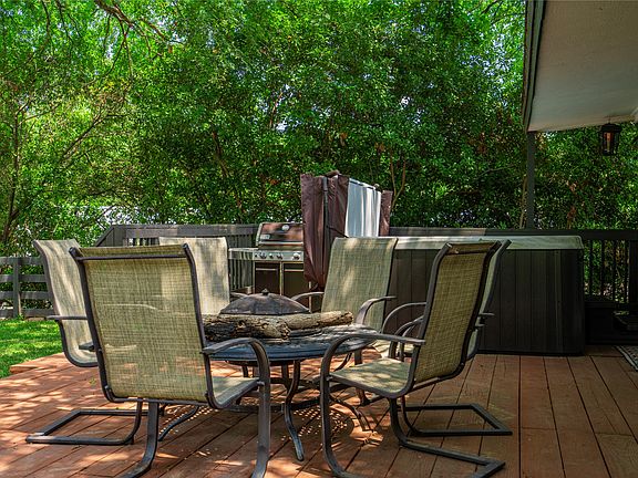 5th image of 347 Quail Creek Cir