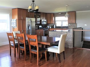 S71W32647 Sandie Ln, Mukwonago, WI 53149