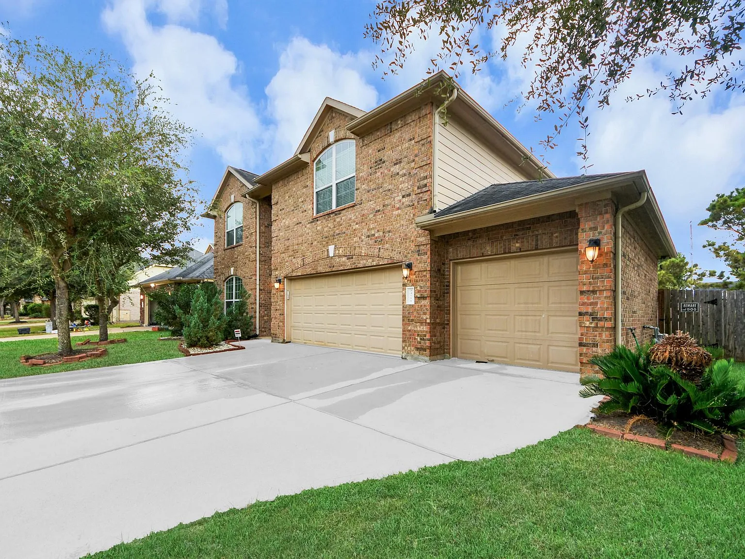 5 bed, 3.5 bath, 3051 sqft, $3,500 — Photo 4