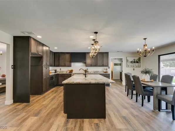 390 Peaceful St, Las Vegas, NV 89110