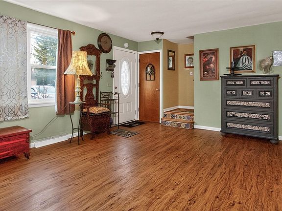 5th image of 555 Elmgrove Rd