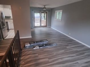8230 Walnut Ln, Omaha, NE 68127