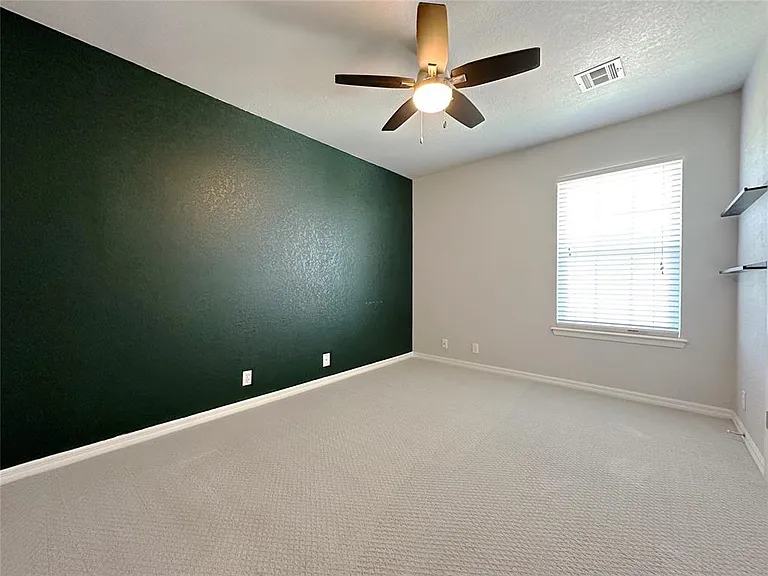2812 Eaton Dr — Photo 13