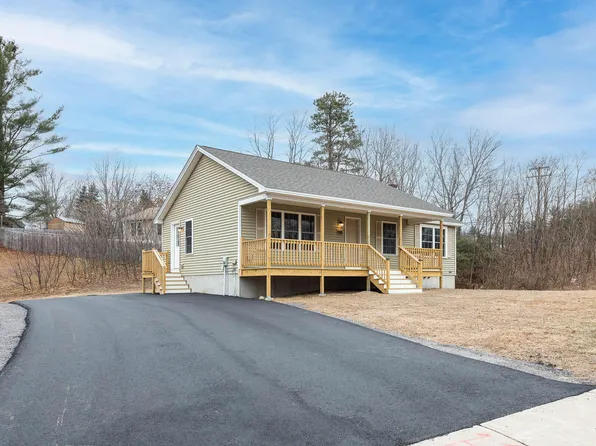 7 Calvins Way, Sanford, ME 04073
