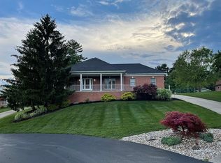 5051 Mallard Crossing Ln, Cincinnati, OH 45247