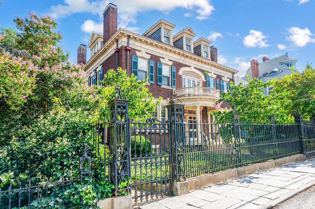 carousel photo #2 (MLS)