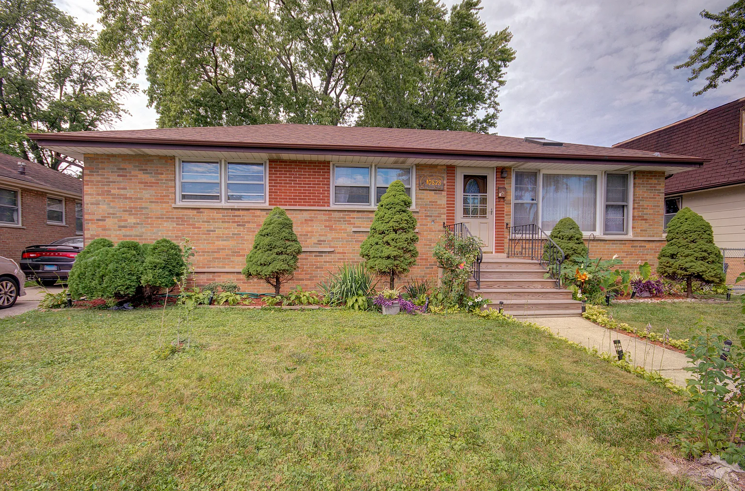 10828 S Rutherford Ave photo 1