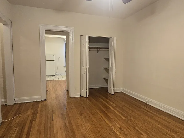 620 W. Addison St. — Photo 5