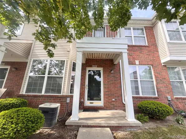 3757 Cherry Creek Ln #51, Sterling Heights, MI 48314