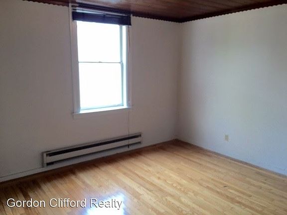 3rd image of 1024 Greenwich St #A