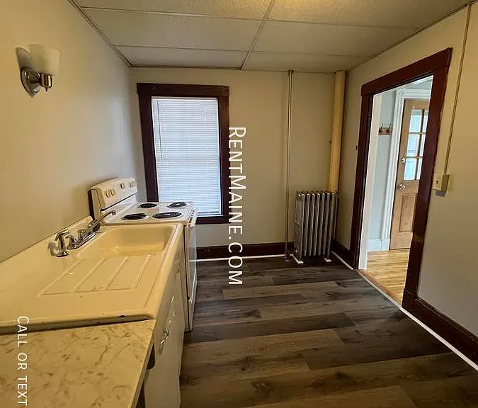 591 Main St #10 — Photo 4