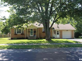 215 N Washington St, Metamora, IL 61548