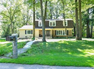 1532 Black Walnut Ct, Naperville, IL 60565