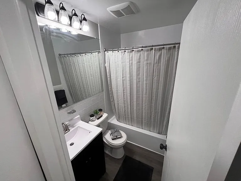 203 S Harris St — Photo 23