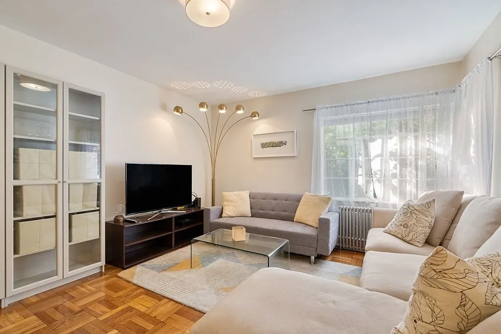 1 bed, 615 sqft, $2,700 — Photo 3