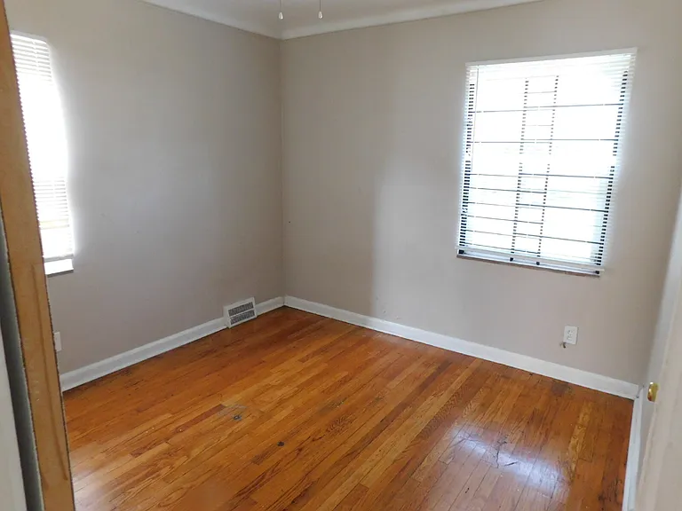 16601 Murray Hill St — Photo 6