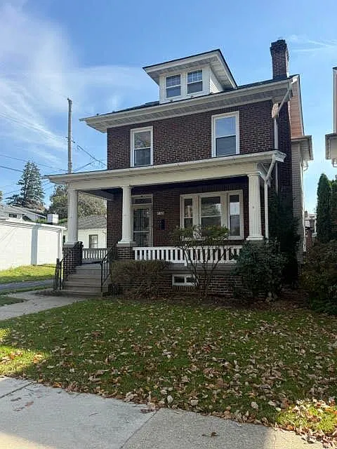 138 Elm St