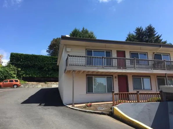 2102 NW Kelly Dr #11, Vancouver, WA 98665